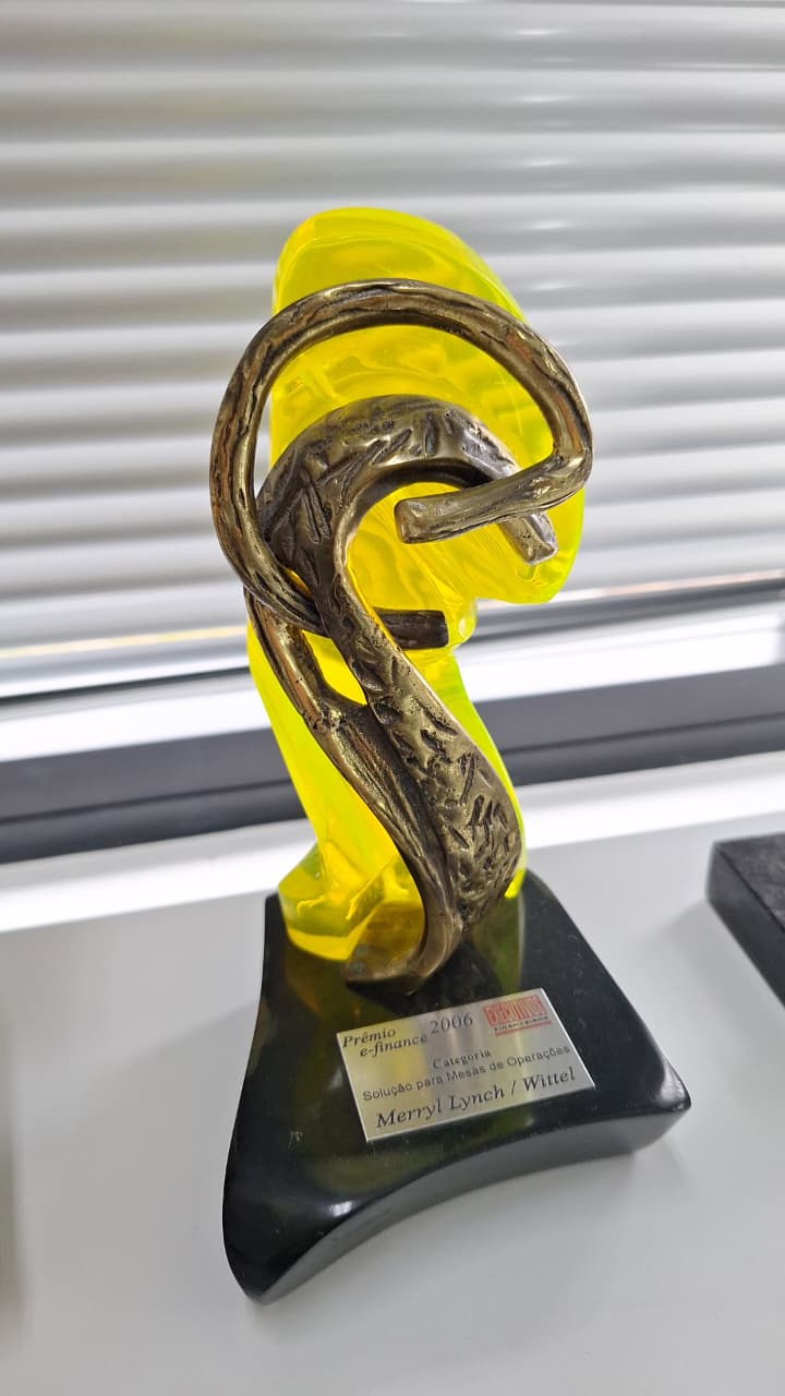Premio e finance 2006 – Categoria Solucao para Mesas de Operacoes